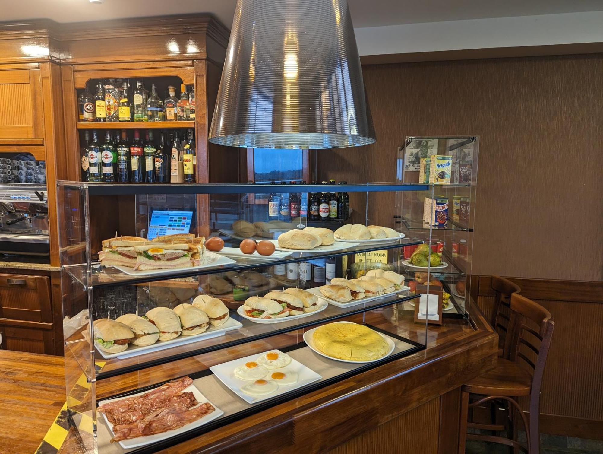 La Colina Hotel Gijón Buitenkant foto